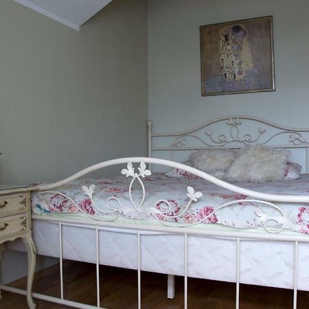 Kuressaare Romantic Apartment Exterior foto